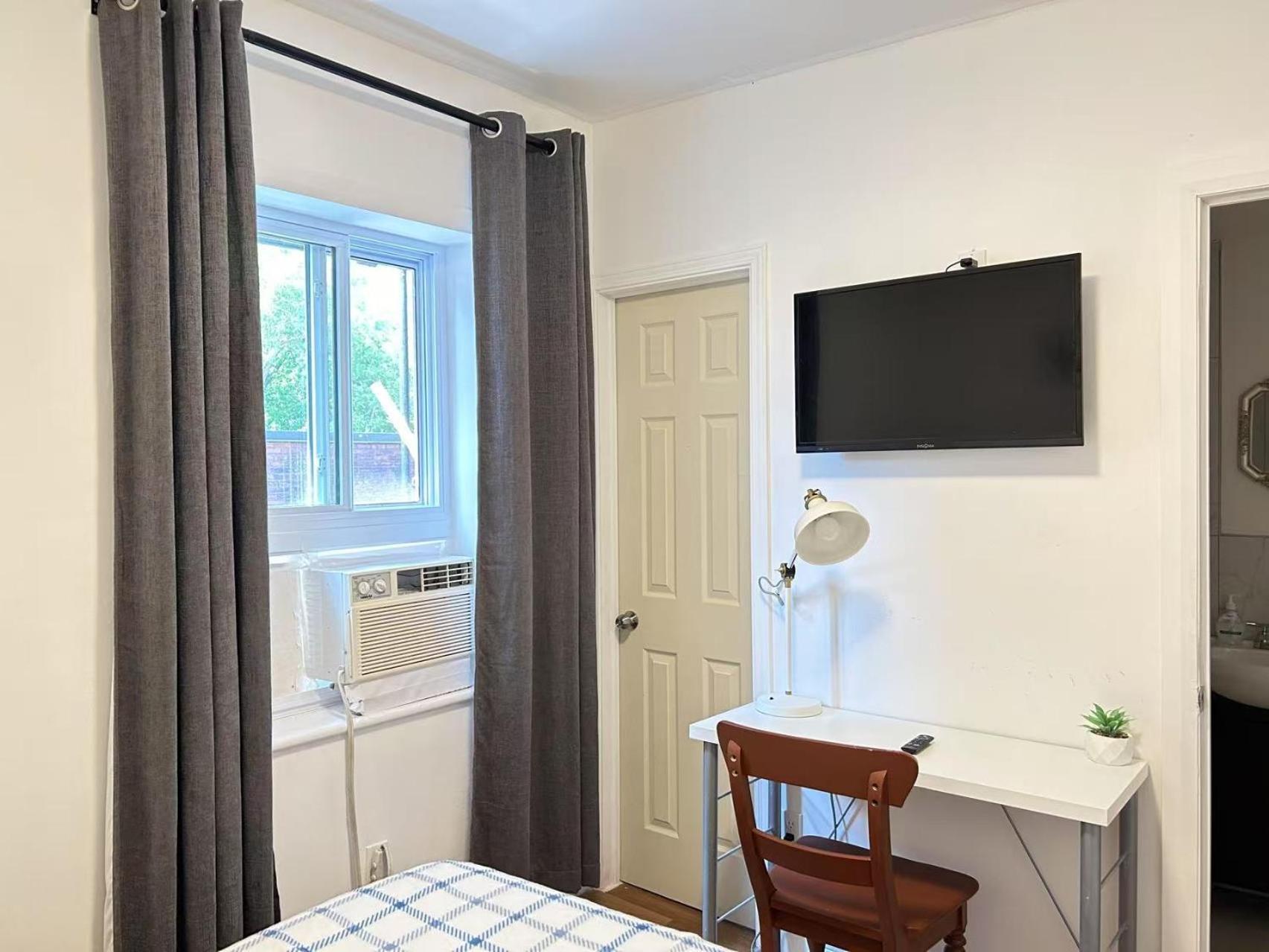 Budget Room,1660284493:JPEG